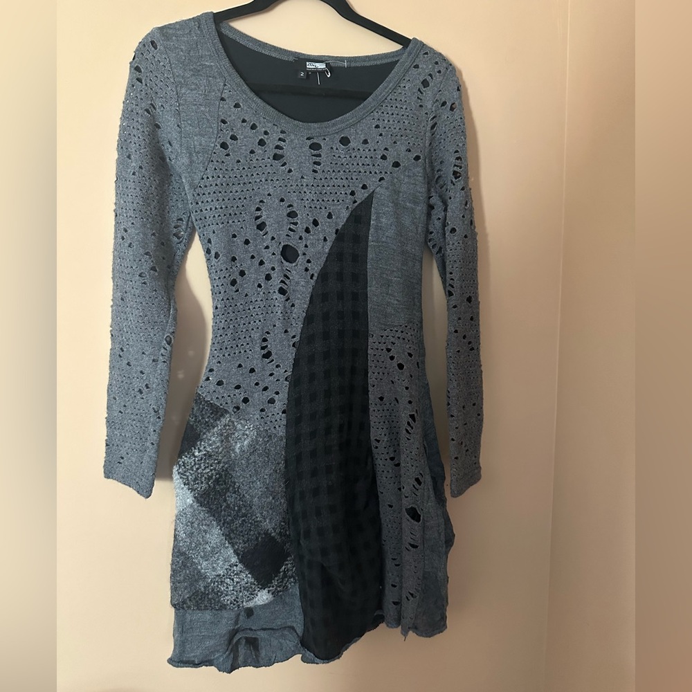 Cute sweater dress - Picture 3 of 5